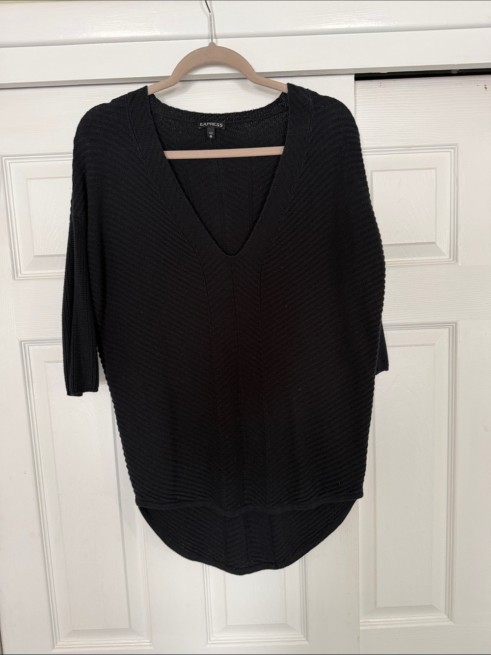 Express Dark Gray V-Neck Ribbed Pullover Sweater